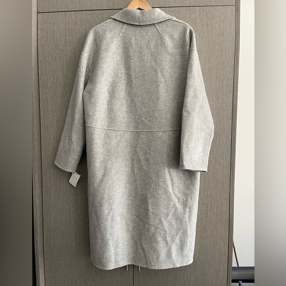 Brand new MASSIMO DUTTI Oversized Wool Coat size Medium - Picture 3 of 10